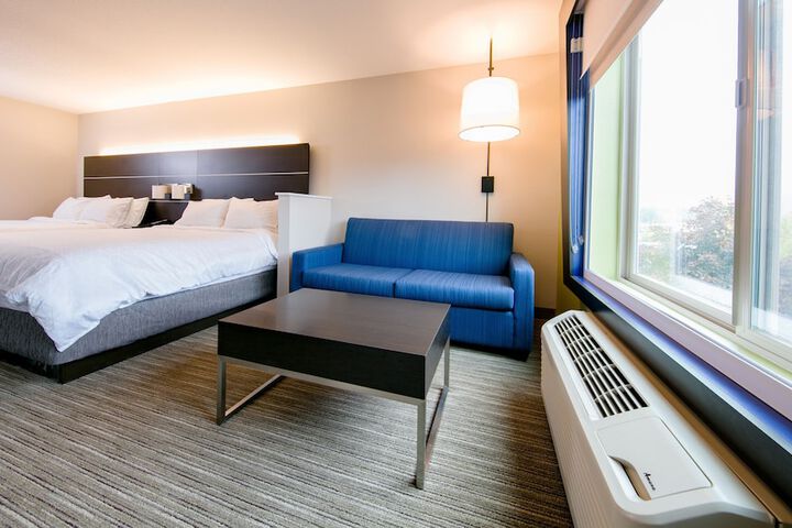 Holiday Inn Express & Suites Hood River by IHG