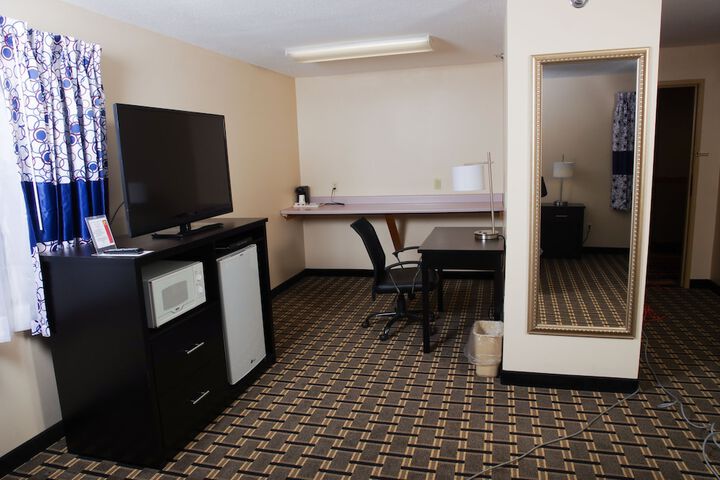 Room 5 of 30