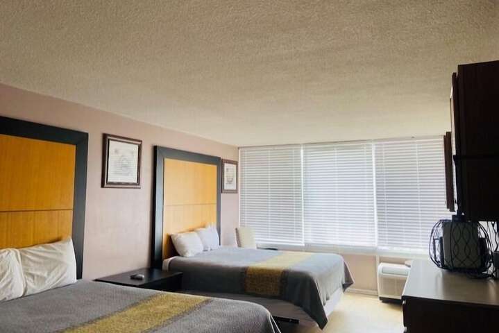 Room 20 of 35