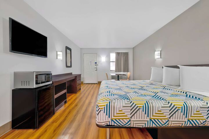 Room 12 of 29