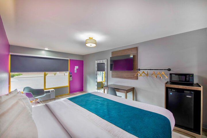 Room 21 of 31