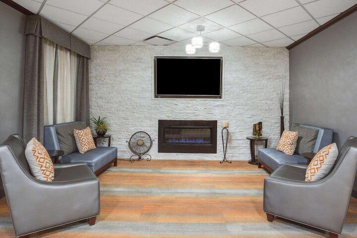 Hampton Inn Pittsburgh / West Mifflin