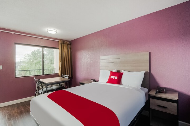 Room 20 of 39