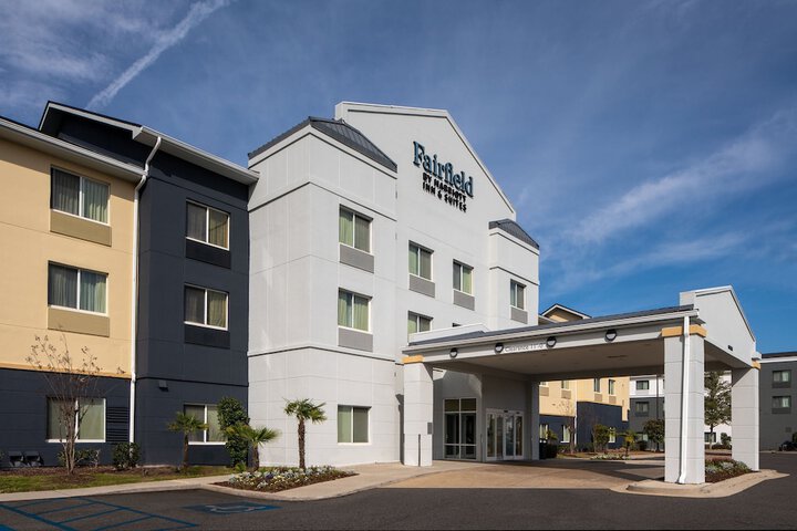 Hotel 2 of 86