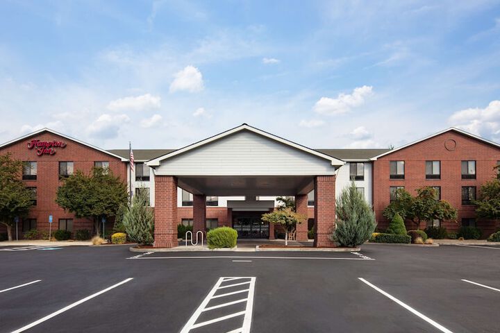 Hotel 2 of 48