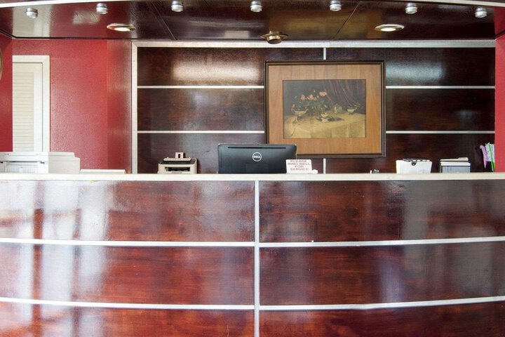 Hotel Interior 8 of 28
