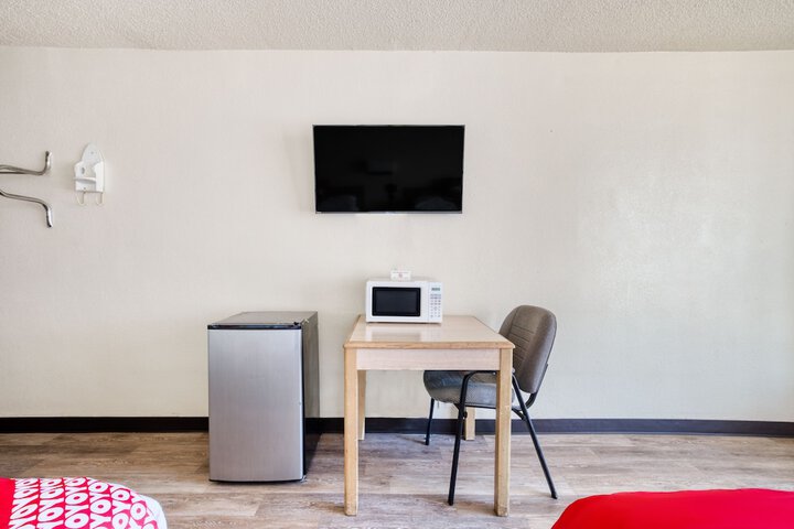 Room 15 of 28