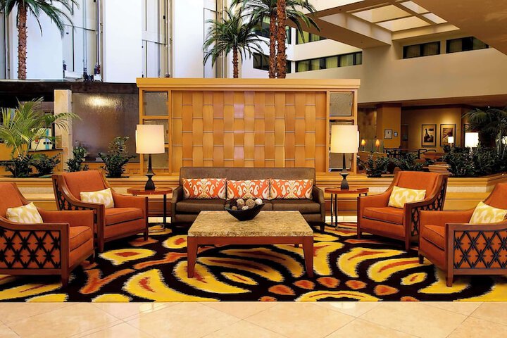 Hilton Orange County / Costa Mesa
