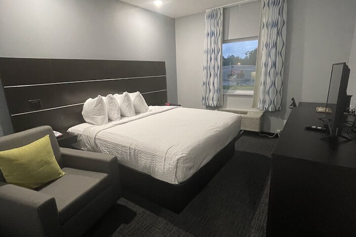 Room 18 of 59