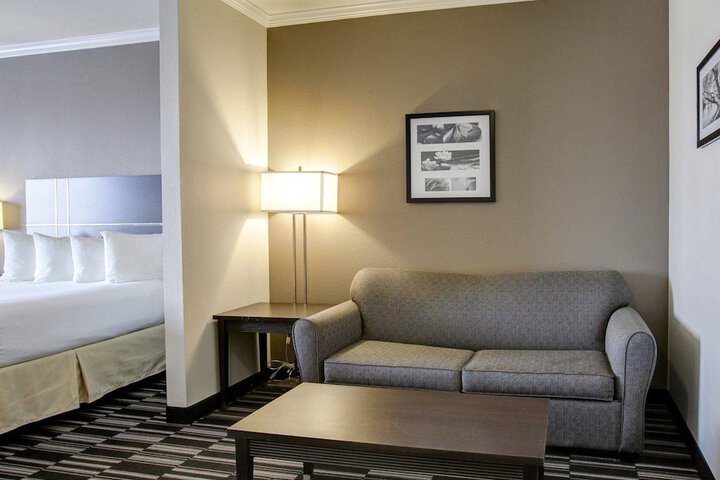 Room 44 of 58