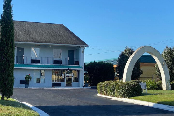 Hotel 6 of 22