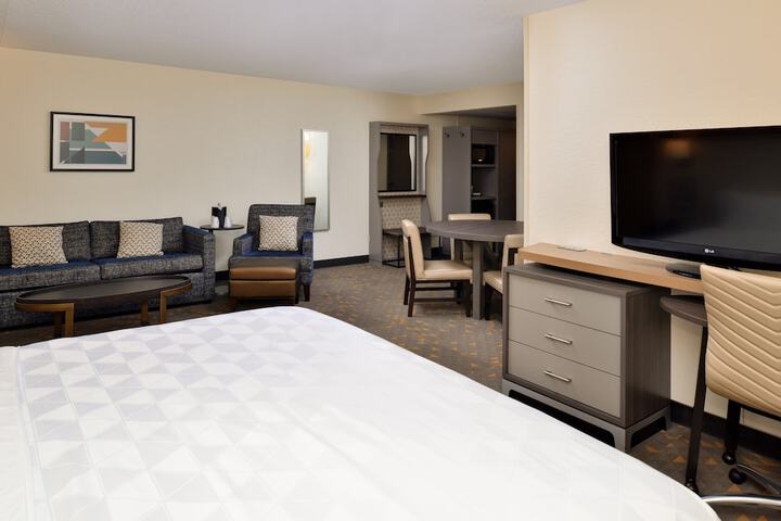 Room 43 of 72