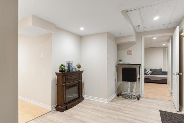 Finished 2 BR Apartment in an Upscale Area of Ajax