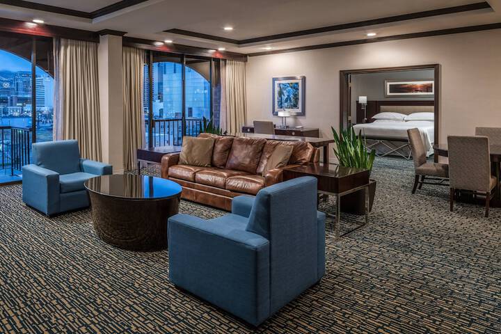 Room 27 of 45