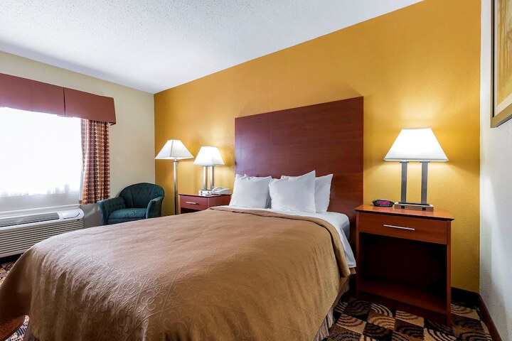 Room 15 of 29