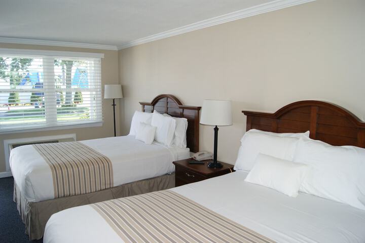 Room 13 of 22