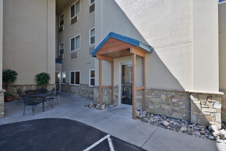 Yellowstone Westgate Hotel