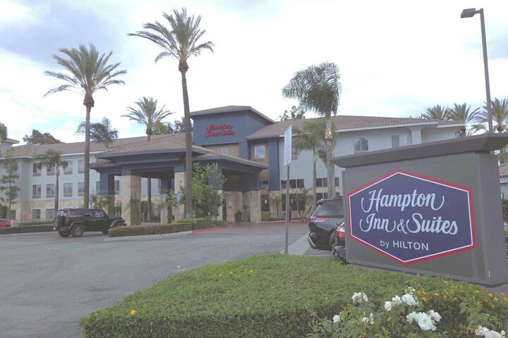 Hampton Inn & Suites Ontario