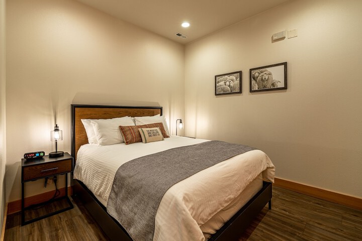 Room 10 of 44