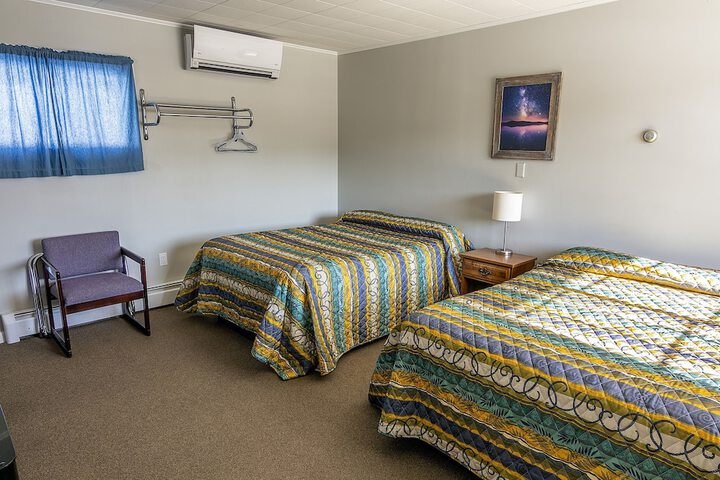 Room 2 of 6