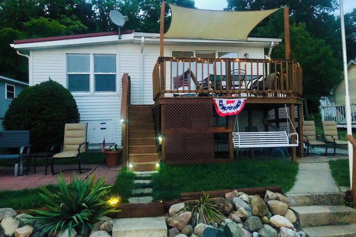 The Wellington Cottage