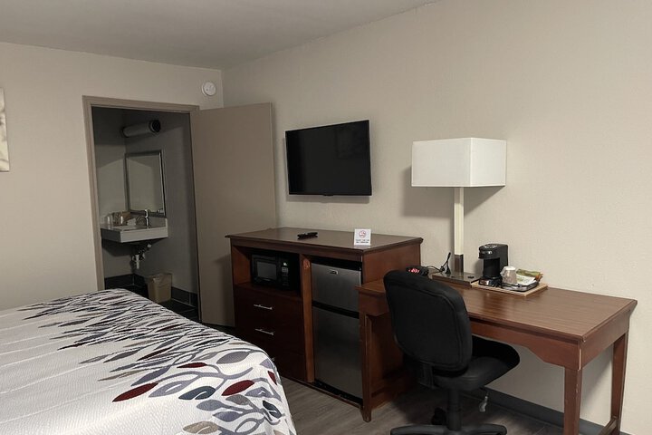 Room 16 of 30