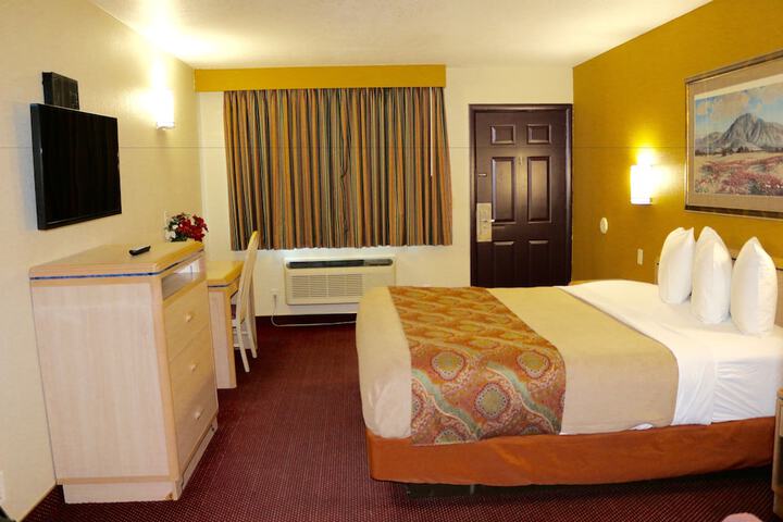 Room 14 of 29