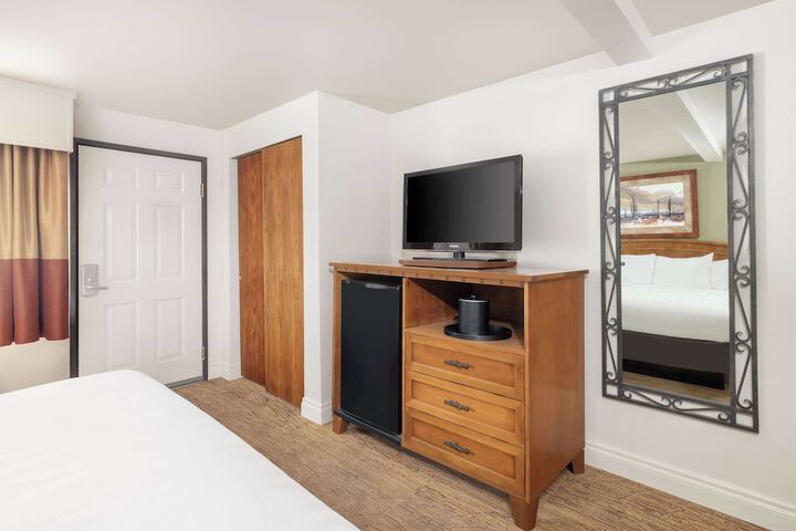 Room 29 of 38