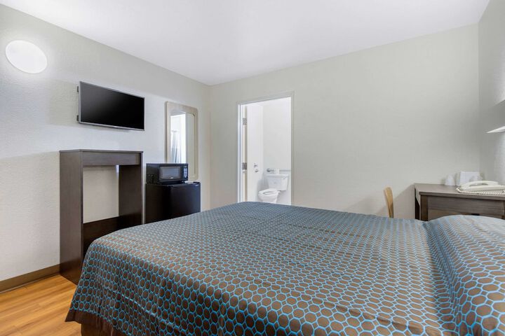 Room 19 of 29