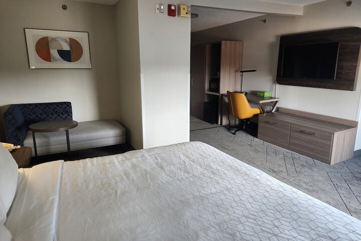 Room 15 of 39