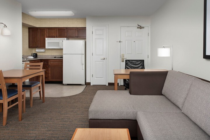 Room 26 of 54
