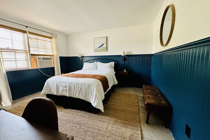 Room 13 of 22