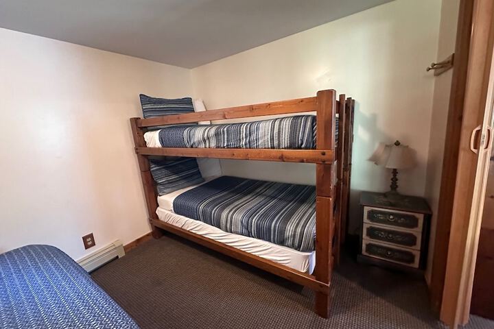Room 21 of 27