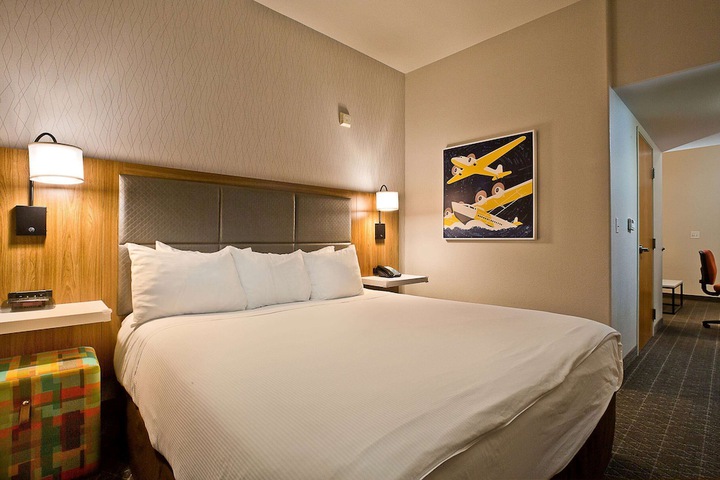 Room 5 of 37