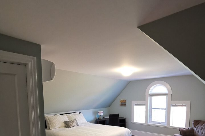Room 25 of 61