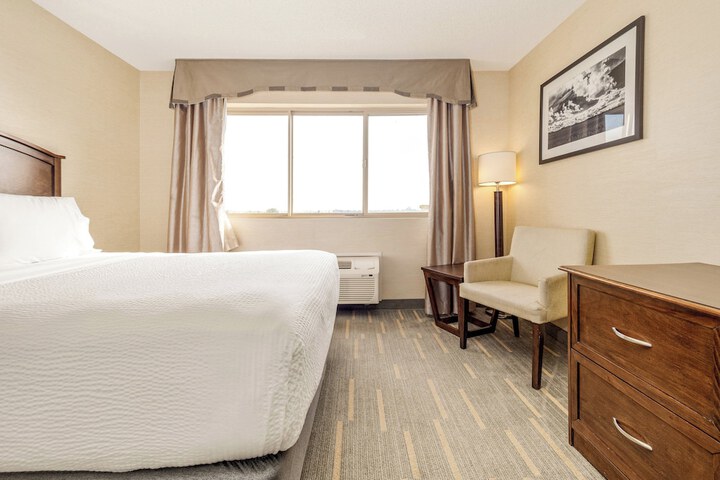 Room 150 of 200