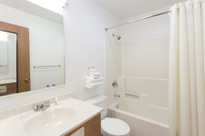 Room 5 of 15