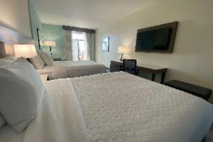 Room 14 of 18