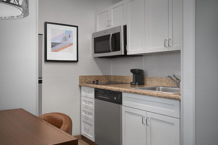 Homewood Suites by Hilton Newark-Cranford