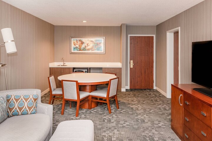 Room 33 of 52