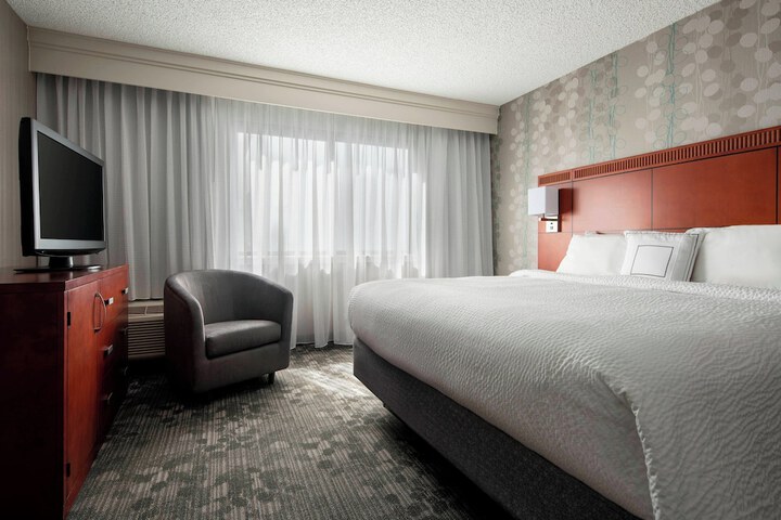 Courtyard by Marriott San Francisco Airport