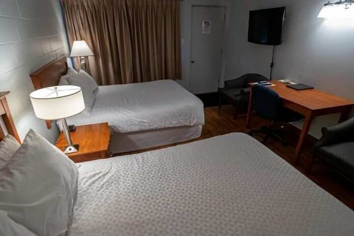 Room 8 of 27