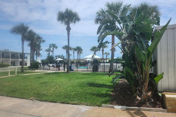 Seahorse Oceanfront Inn