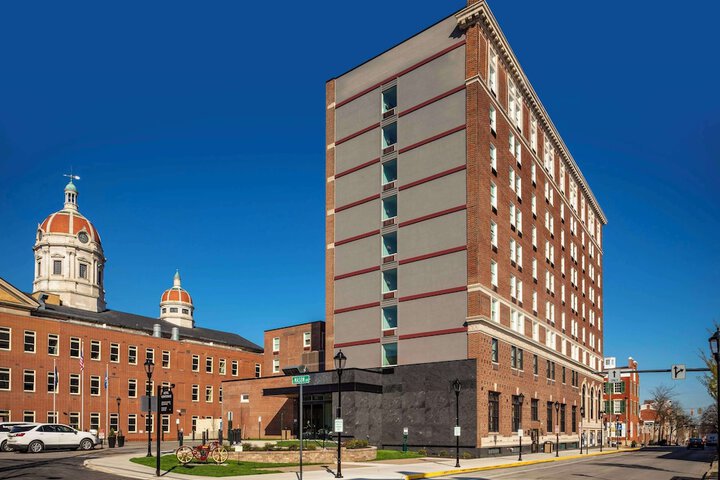 Hotel 2 of 70