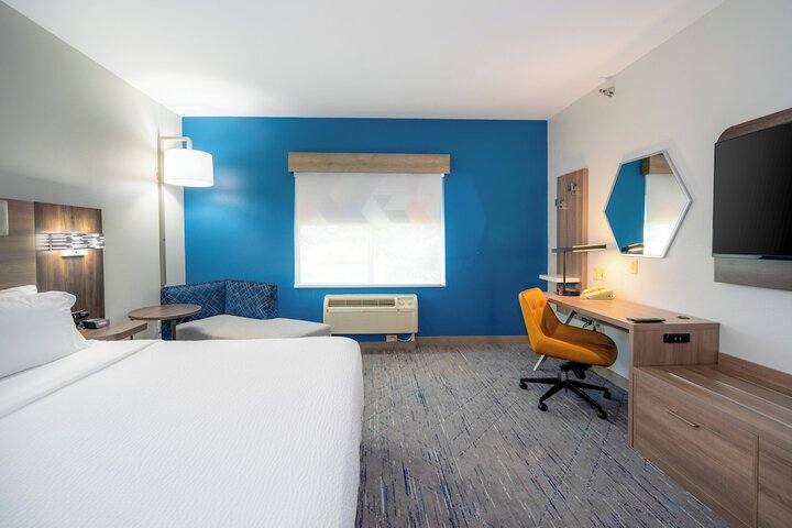 Holiday Inn Express Hotel & Suites Chanhassen by IHG