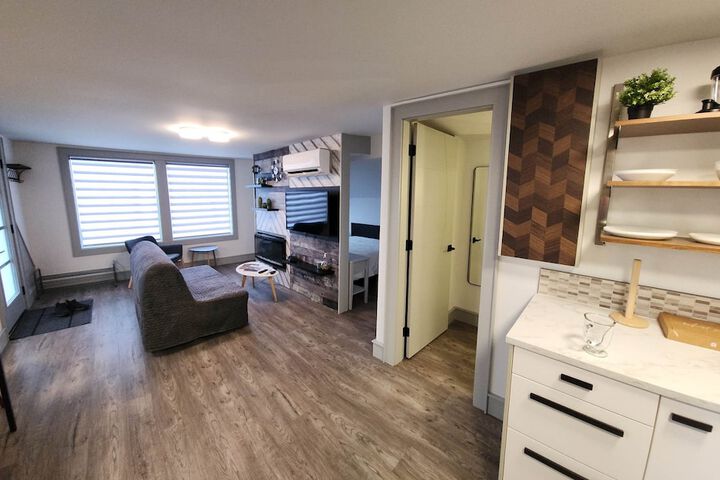 GLOBALSTAY. Paradise Marina Place