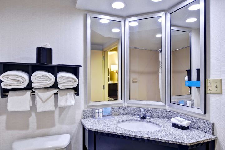 Room 21 of 52