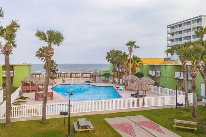 Hotel 2 of 42