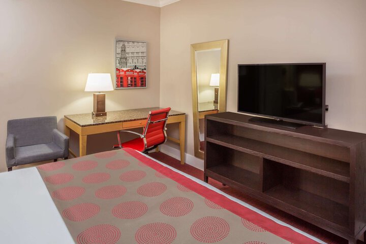 Ramada by Wyndham Miami Springs / Miami International Airport