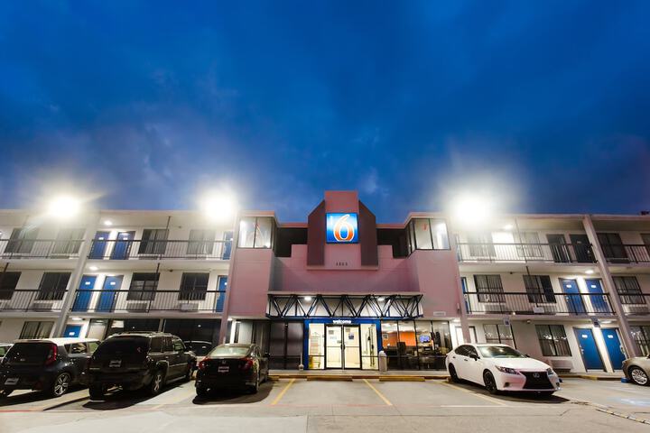 Hotel 3 of 40